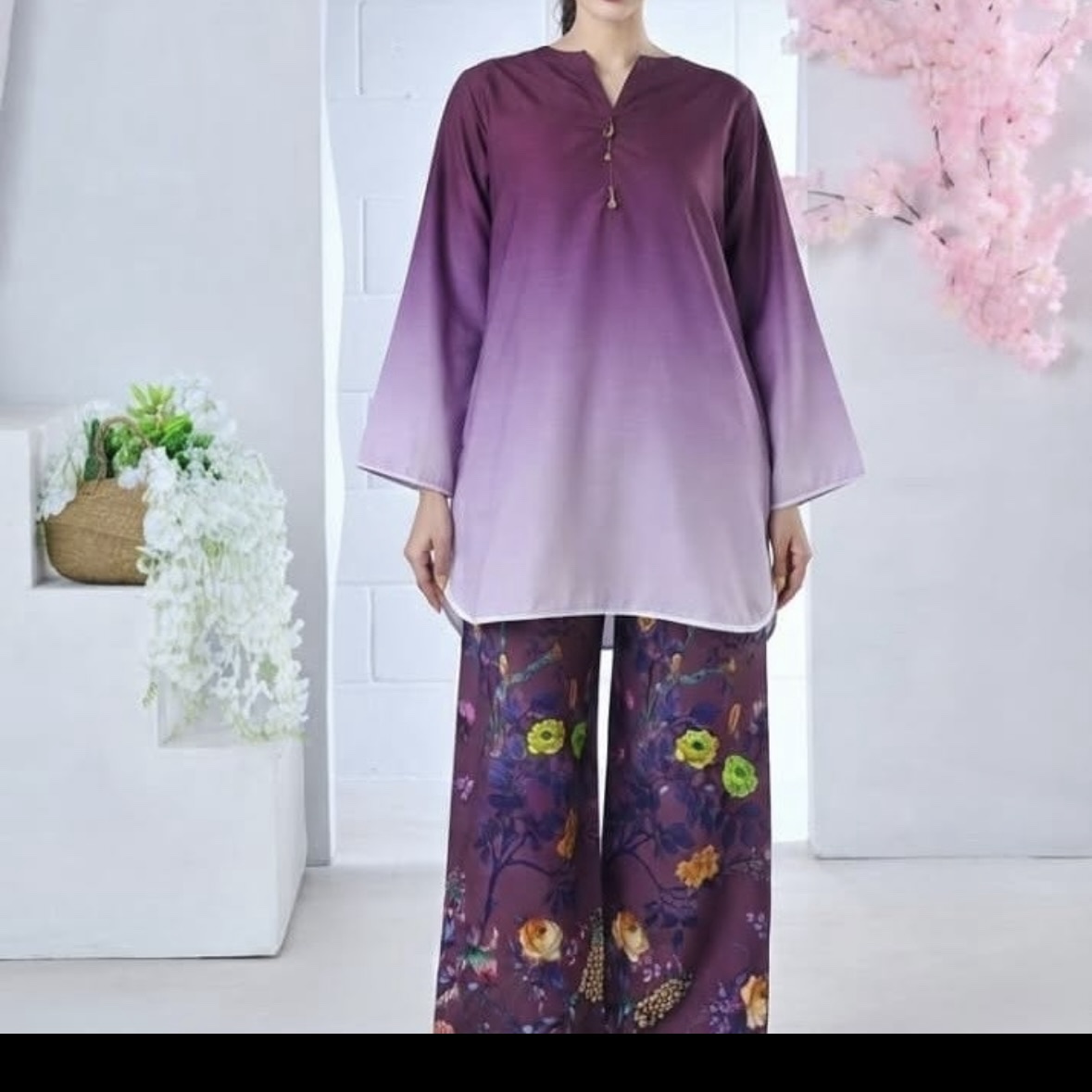 Tie n die shirt with printed farshi - Image 2