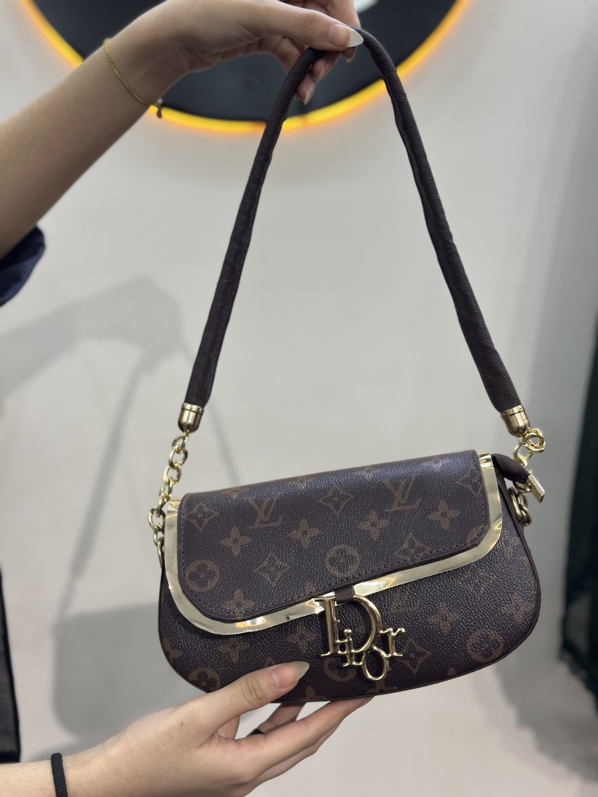 D bag - Image 3