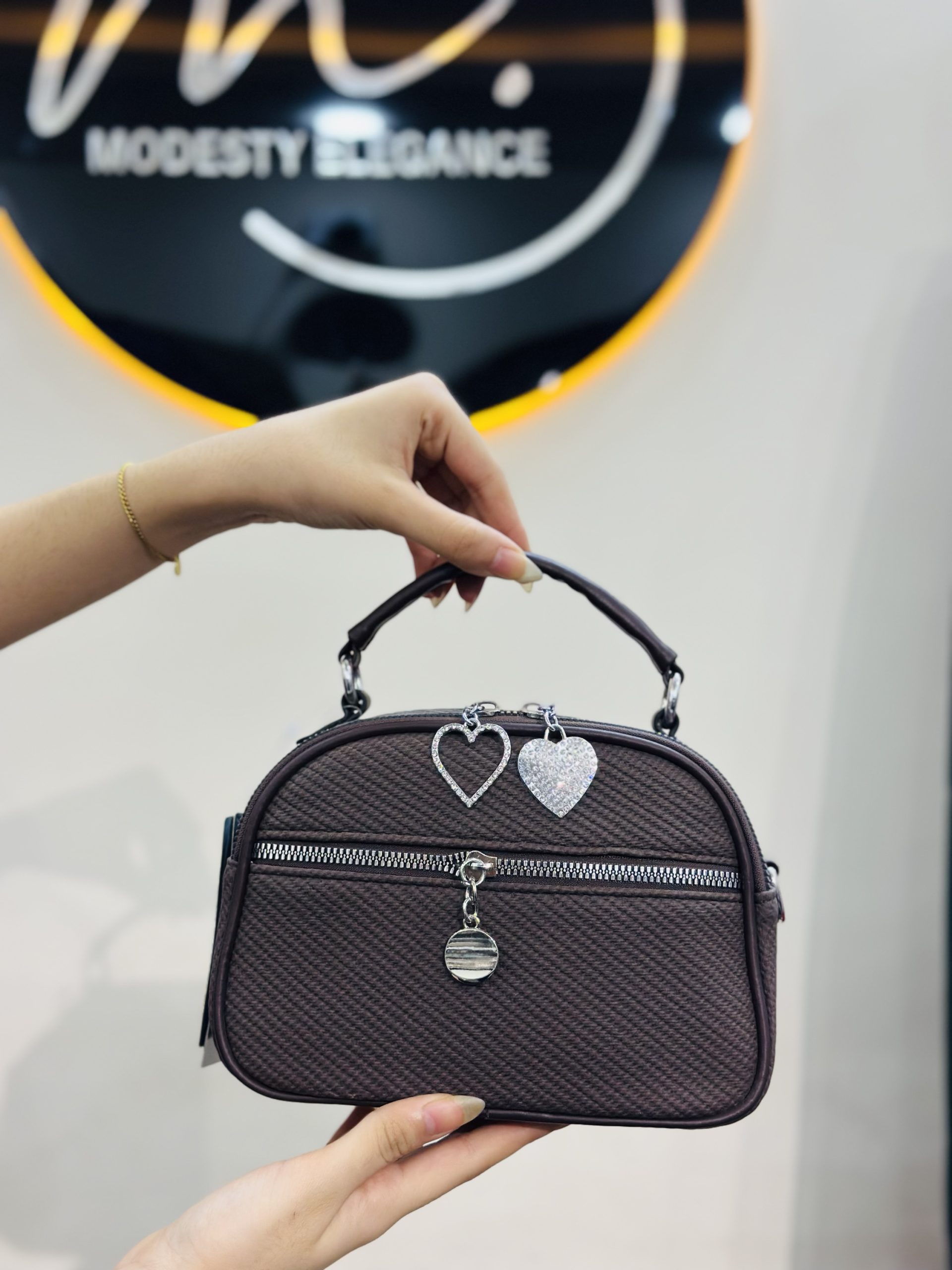 Brown or baige bag - Image 3
